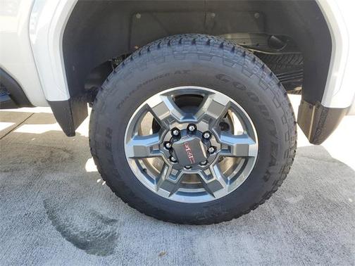 2025 GMC Sierra 2500 SLT