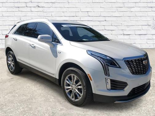 2022 Cadillac XT5 Premium Luxury