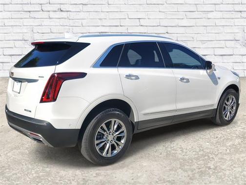 2022 Cadillac XT5 Premium Luxury