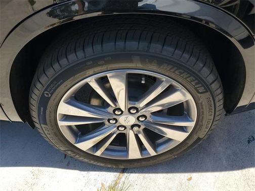 2025 Cadillac XT6 Premium Luxury FWD
