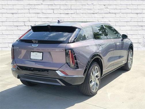 2025 Cadillac OPTIQ Luxury 1 AWD