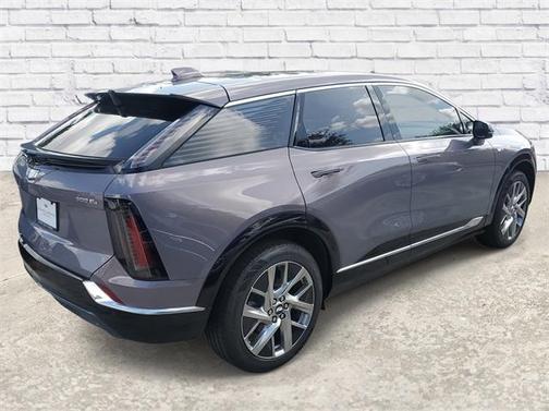 2025 Cadillac OPTIQ Luxury 1 AWD