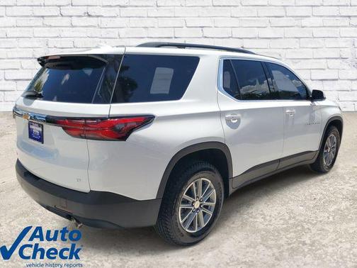 Summit White 2023 Chevrolet Traverse LT Leather