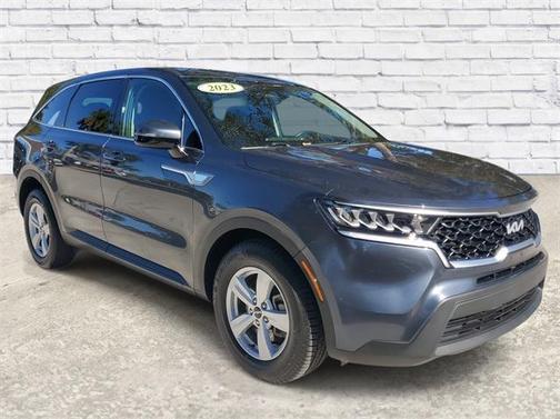 2023 Kia Sorento LX