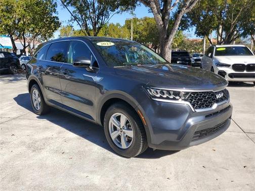 2023 Kia Sorento LX