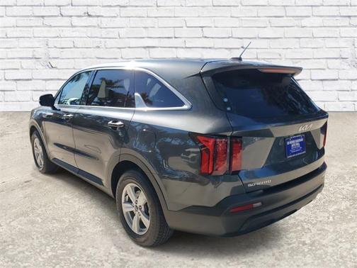 2023 Kia Sorento LX