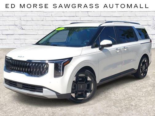 Snow White Pearl 2025 Kia Carnival EX