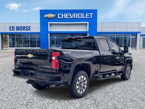 Black 2026 Chevrolet Silverado 2500 Custom