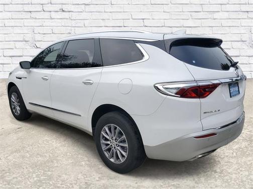 2023 Buick Enclave Essence FWD