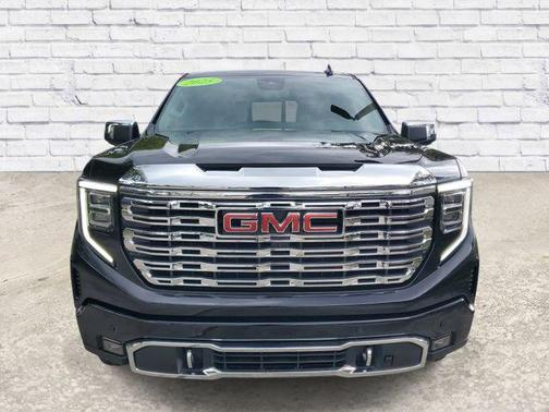 Onyx Black 2025 GMC Sierra 1500 Denali