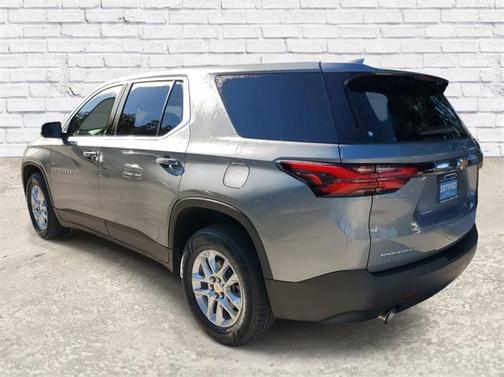 2023 Chevrolet Traverse LS