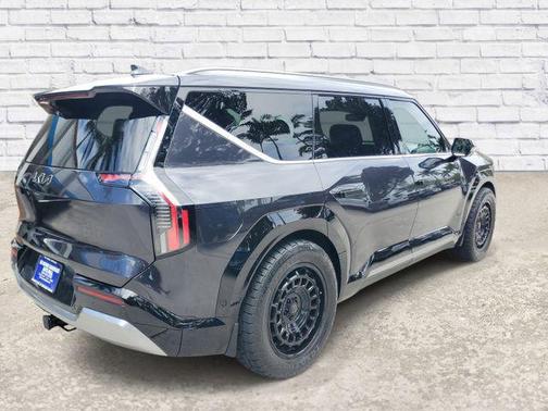 Panthera Metal 2025 Kia EV9 Land