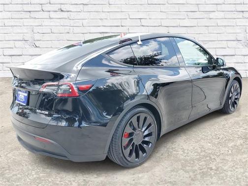 2023 Tesla Model Y Performance Dual Motor All-Wheel Drive