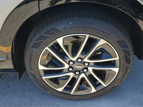 2025 Cadillac OPTIQ Sport