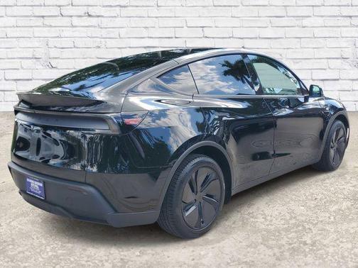Diamond Black 2026 Tesla Model Y Premium Rear-Wheel Drive