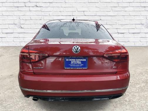 2018 Volkswagen Passat 2.0T R-Line