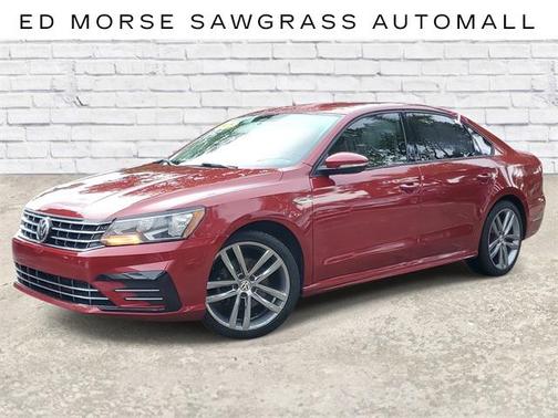 2018 Volkswagen Passat 2.0T R-Line