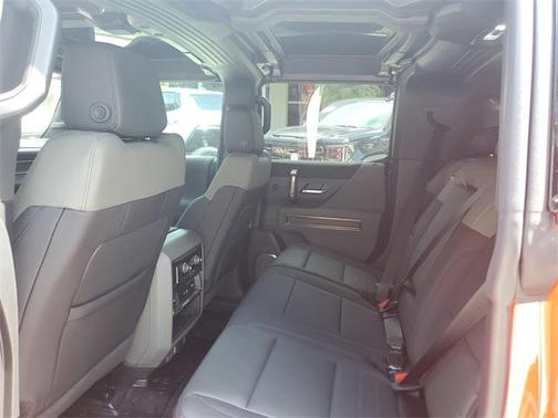 2025 GMC HUMMER EV SUV 2X