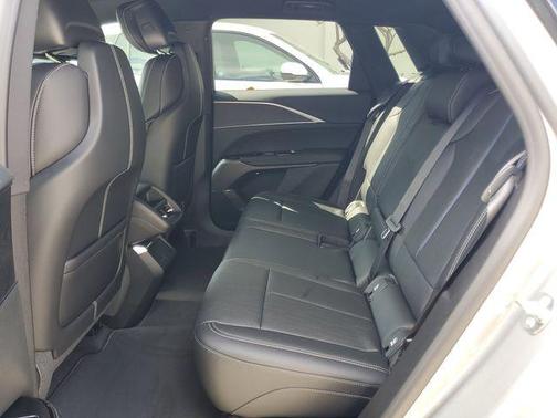 Argent Silver Metallic 2026 Cadillac LYRIQ Sport