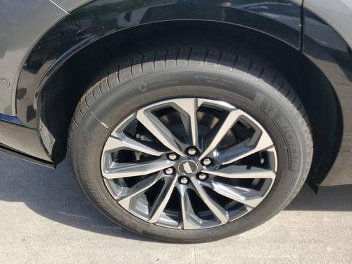 Argent Silver Metallic 2026 Cadillac LYRIQ Sport