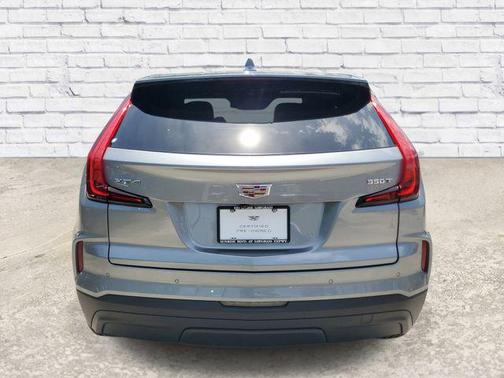 Argent Silver Metallic 2024 Cadillac XT4 Luxury