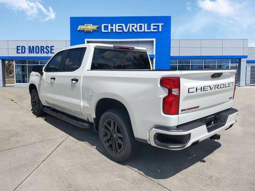 Summit White 2026 Chevrolet Silverado 1500 RST