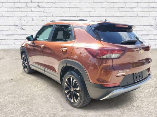 Dark Copper Metallic 2021 Chevrolet Trailblazer LT