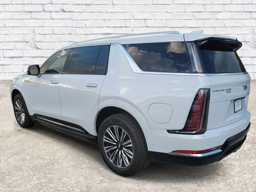 Vibrant White Tricoat 2026 Cadillac Escalade IQL Luxury