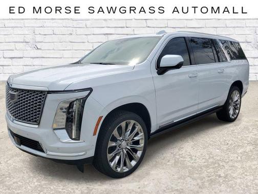 Vibrant White Tricoat 2026 Cadillac Escalade ESV Platinum