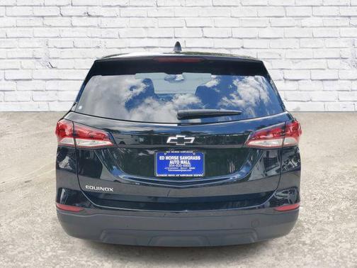 Mosaic Black Metallic 2023 Chevrolet Equinox LS