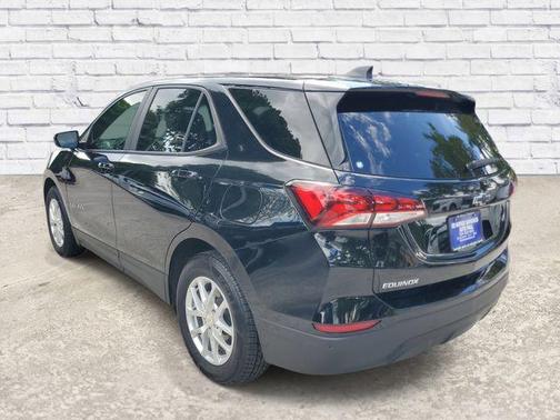 Mosaic Black Metallic 2023 Chevrolet Equinox LS