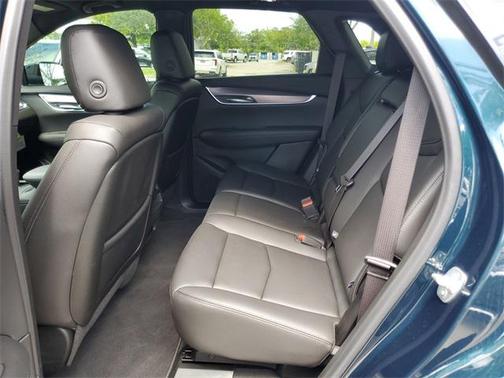 2025 Cadillac XT5 Luxury