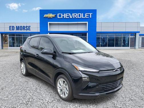 Mosaic Black Metallic 2027 Chevrolet Bolt LT