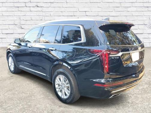 2025 Cadillac XT6 Luxury FWD