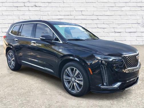 2022 Cadillac XT6 Premium Luxury FWD