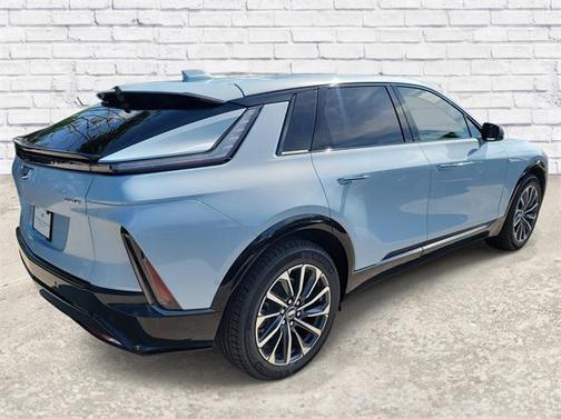 2025 Cadillac LYRIQ Sport