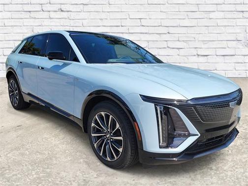 2025 Cadillac LYRIQ Sport
