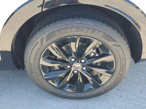 Summit White 2026 Buick Envista Sport Touring FWD