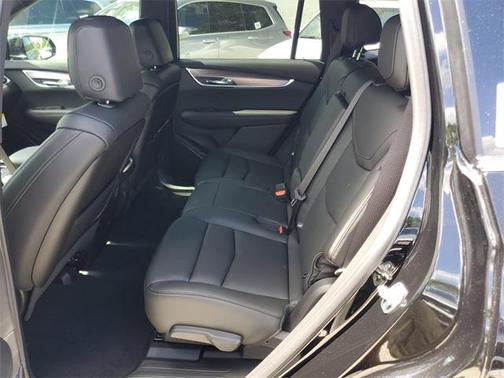 2025 Cadillac XT6 Luxury FWD