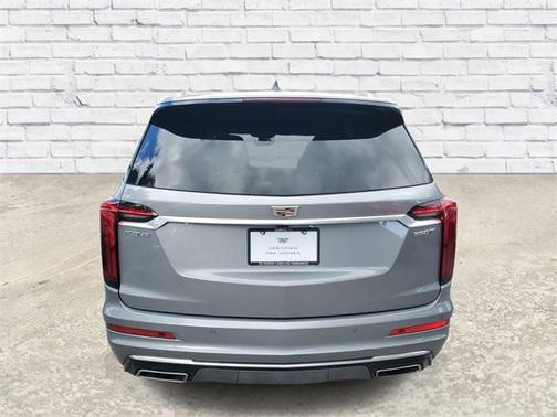 2024 Cadillac XT6 Luxury FWD