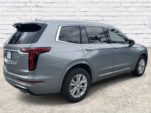 2024 Cadillac XT6 Luxury FWD