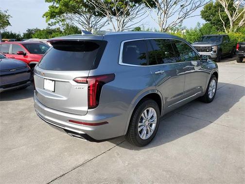 2025 Cadillac XT6 Luxury FWD