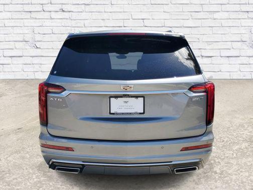 Argent Silver Metallic 2024 Cadillac XT6 Luxury FWD
