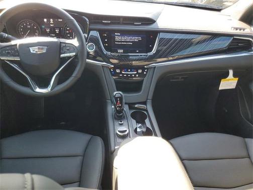 2025 Cadillac XT6 Premium Luxury FWD
