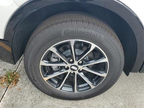 2025 Cadillac XT4 Sport
