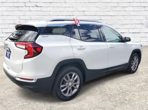 2023 GMC Terrain SLT