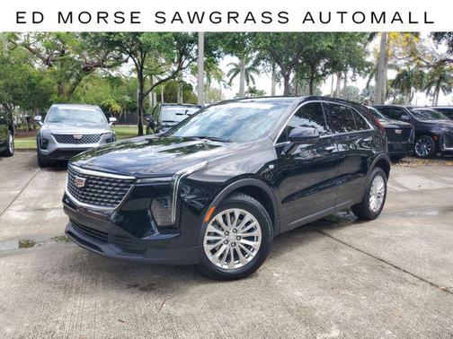 Stellar Black Metallic 2024 Cadillac XT4 Luxury