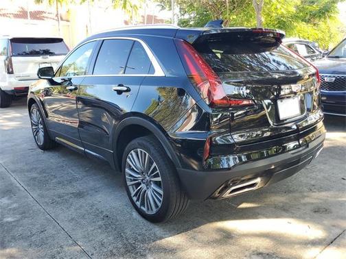 2024 Cadillac XT4 Premium Luxury