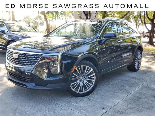 2024 Cadillac XT4 Premium Luxury