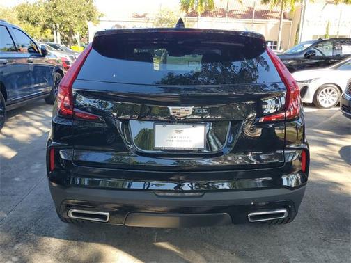 2024 Cadillac XT4 Premium Luxury